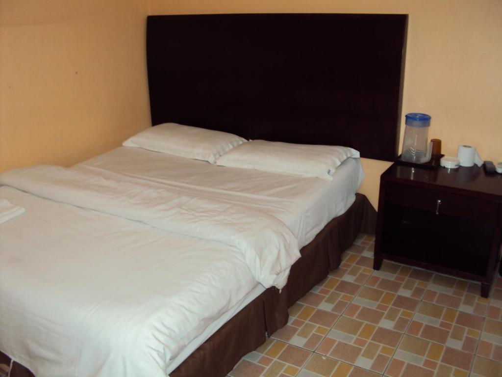 Kinabalu Borneo Hotel Κότα Κιναμπαλού Δωμάτιο φωτογραφία